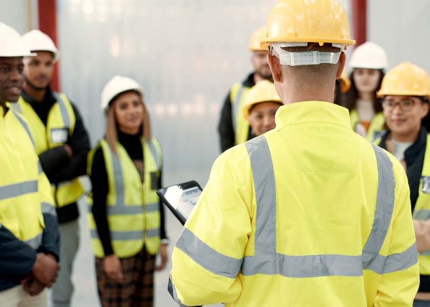 Staying Ahead in Lifting: The Role of Training & Regulatory Compliance - image